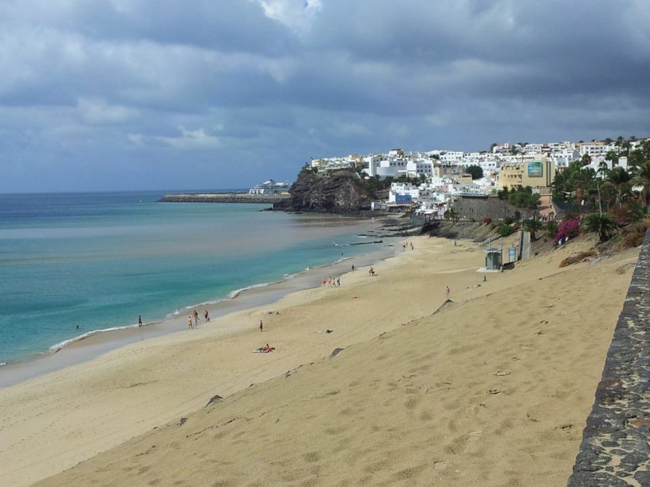 柳河最新動態(tài)，探索城市新面貌與發(fā)展趨勢揭秘