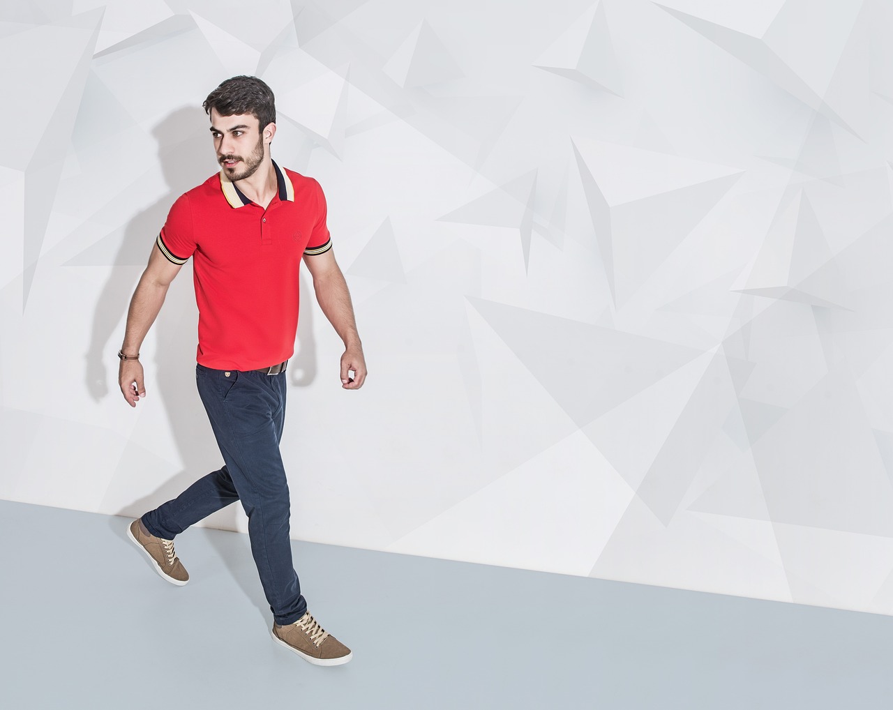 精選時尚潮流男生頭像，完美融合個人風(fēng)格