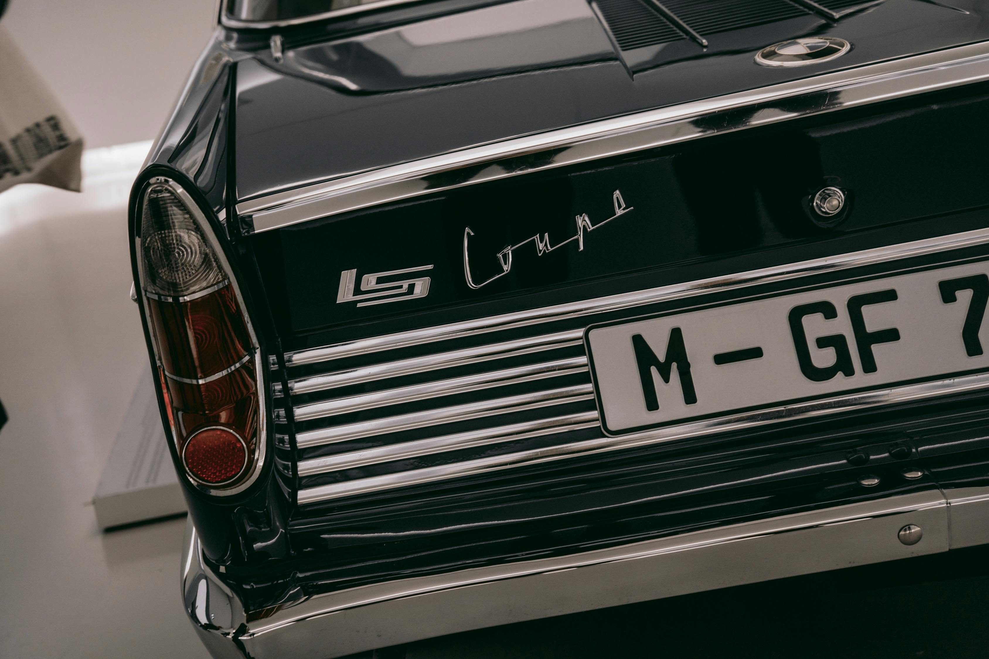 邁巴赫6上市，樹立豪華轎車市場(chǎng)新標(biāo)桿