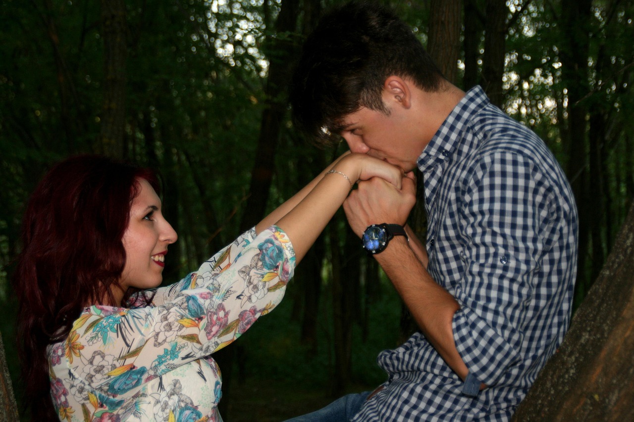 最新情侶頭像，時(shí)尚潮流與情感連結(jié)的完美融合