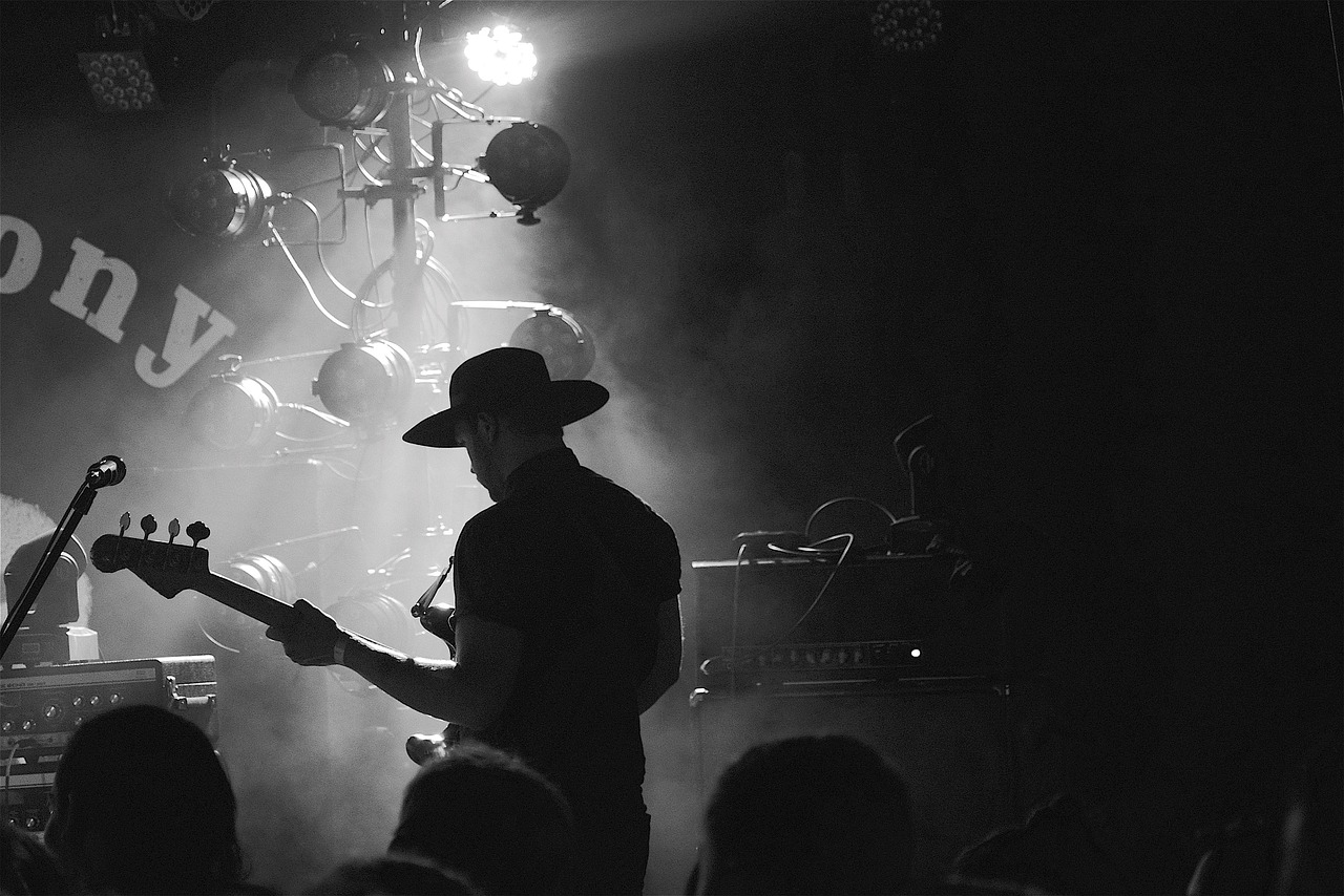 豬哥亮最新動(dòng)態(tài)，閃耀舞臺(tái)，引領(lǐng)潮流新風(fēng)尚