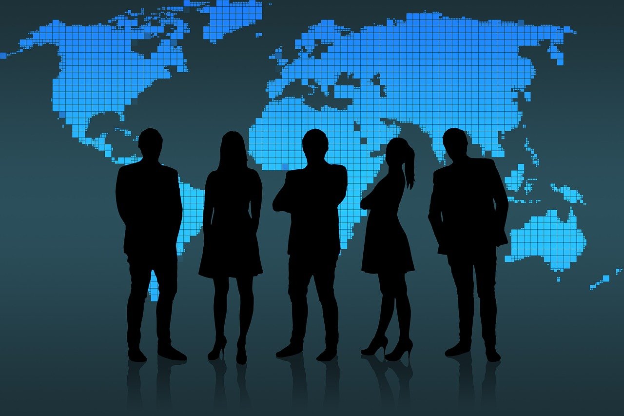 明星宣傳海報，藝術與商業(yè)的璀璨交融