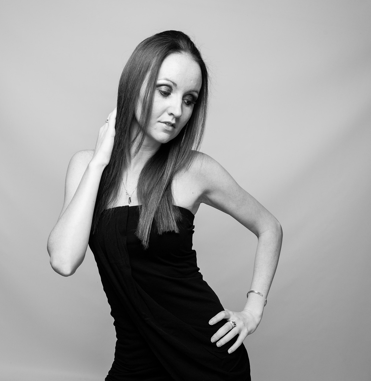 厚唇女明星，時(shí)尚魅力的獨(dú)特先鋒