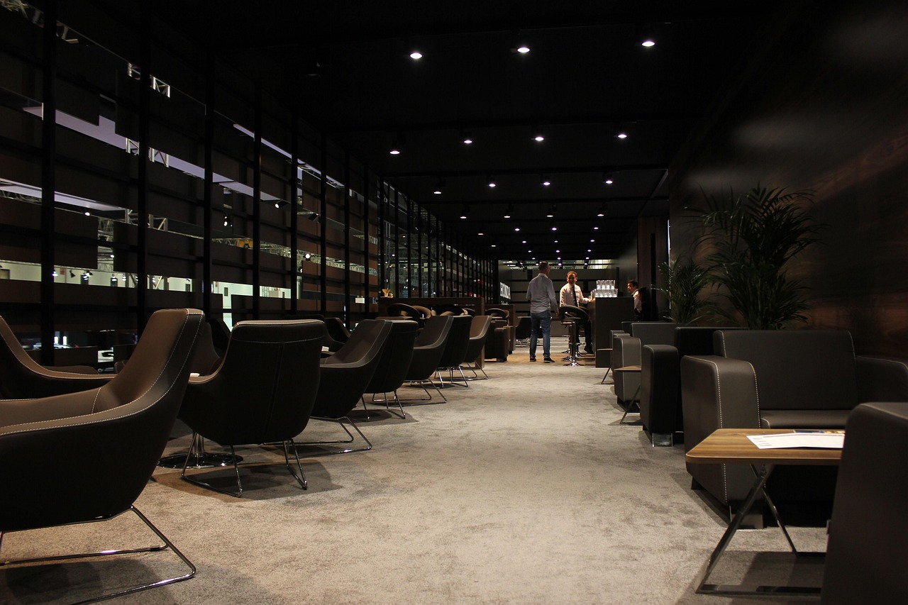 最新窗簾店裝飾設(shè)計(jì)圖，打造時(shí)尚舒適購物體驗(yàn)空間