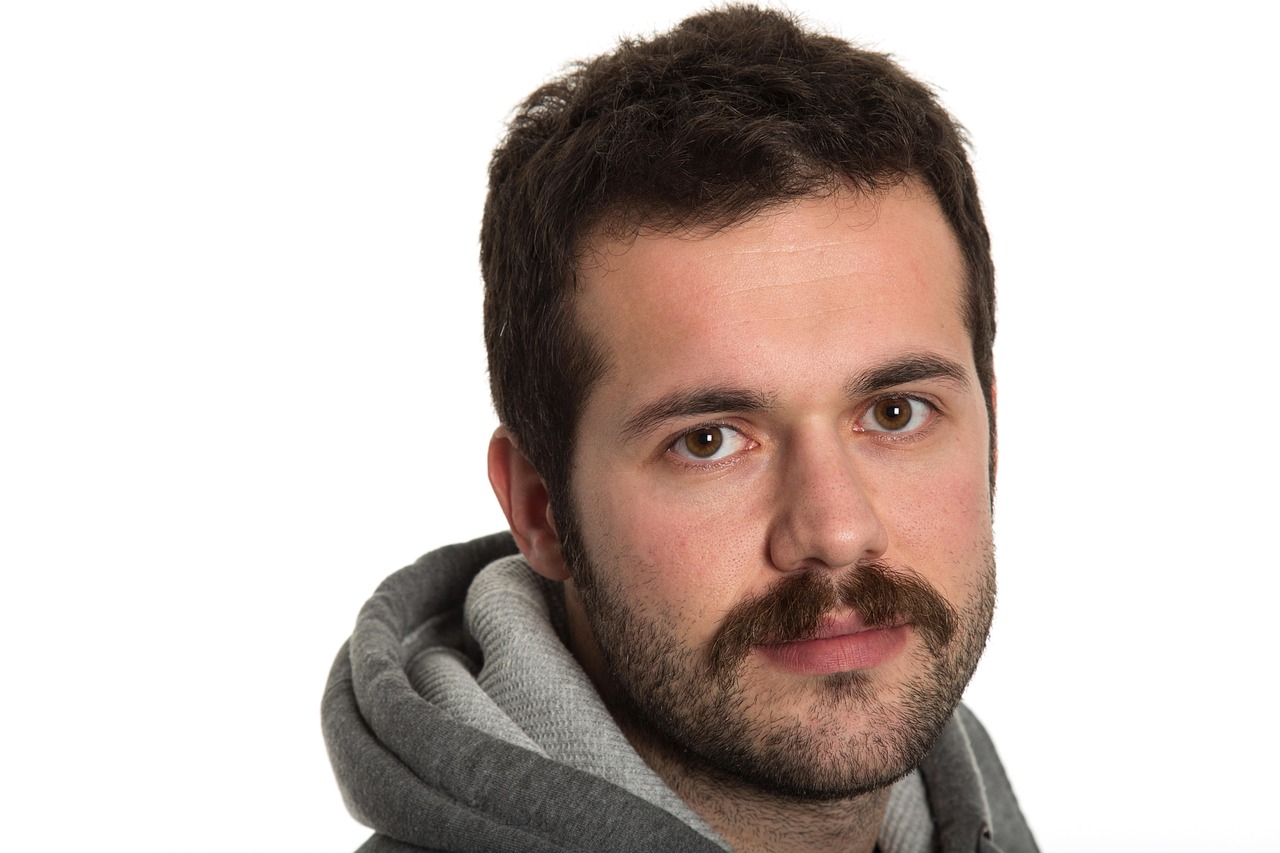 演員金士杰的生平簡介與成就概述