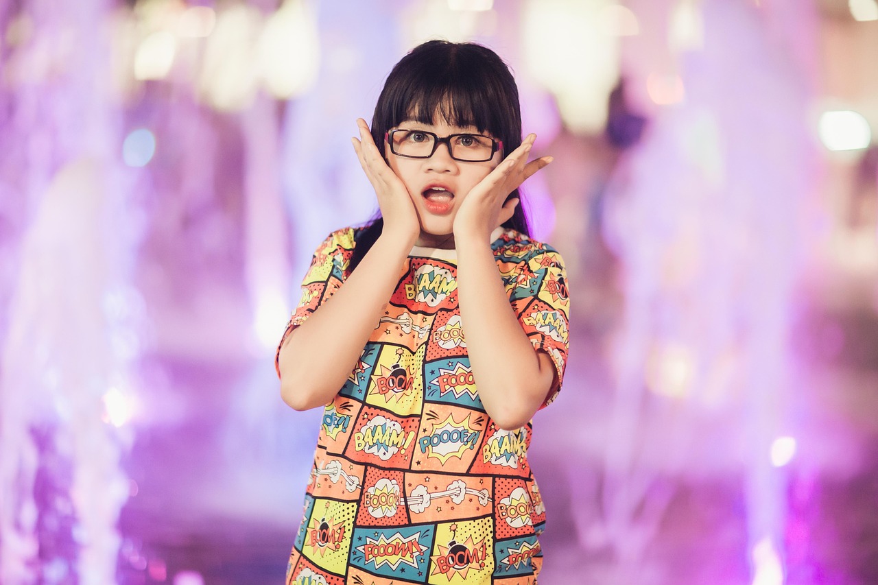 QQ動漫女生頭像，時(shí)尚潮流與個(gè)人表達(dá)的新寵之選