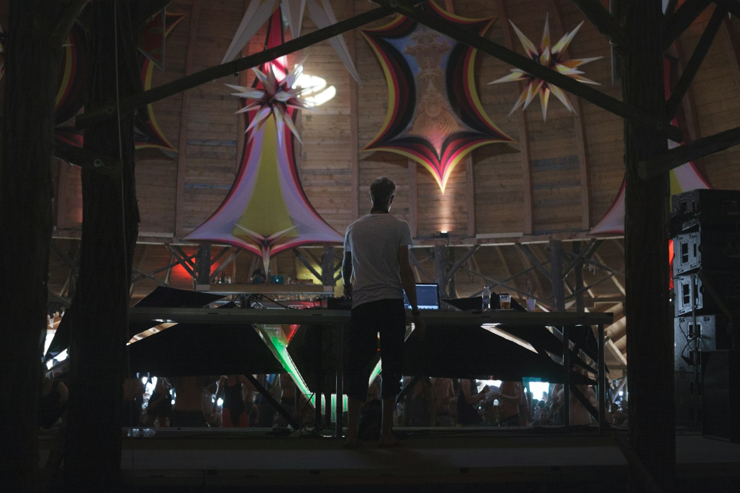 廣告創(chuàng)意碰撞大賽，創(chuàng)意與藝術(shù)共舞的舞臺(tái)！