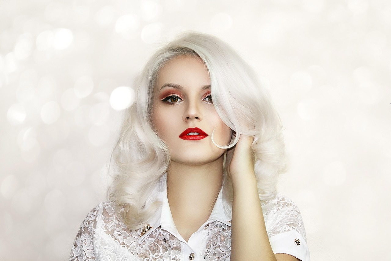 探索時(shí)尚色彩魅力與趨勢(shì)，最新流行色揭秘