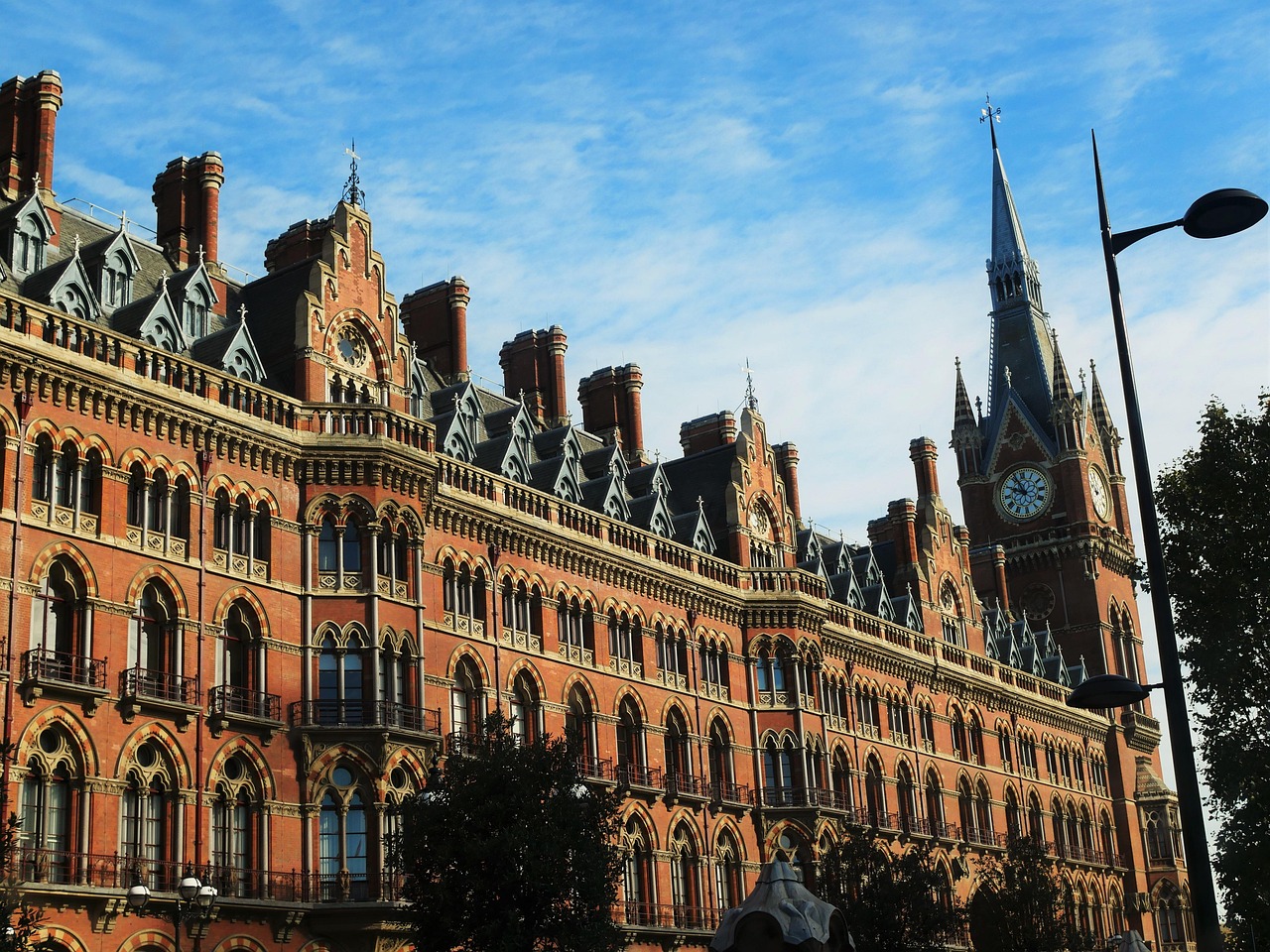 稀土價(jià)格動(dòng)態(tài)更新，市場走勢、影響因素及前景展望分析