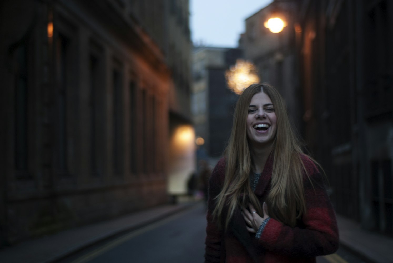 動(dòng)漫黑白頭像女，時(shí)尚與個(gè)性的完美融合頭像展現(xiàn)獨(dú)特魅力