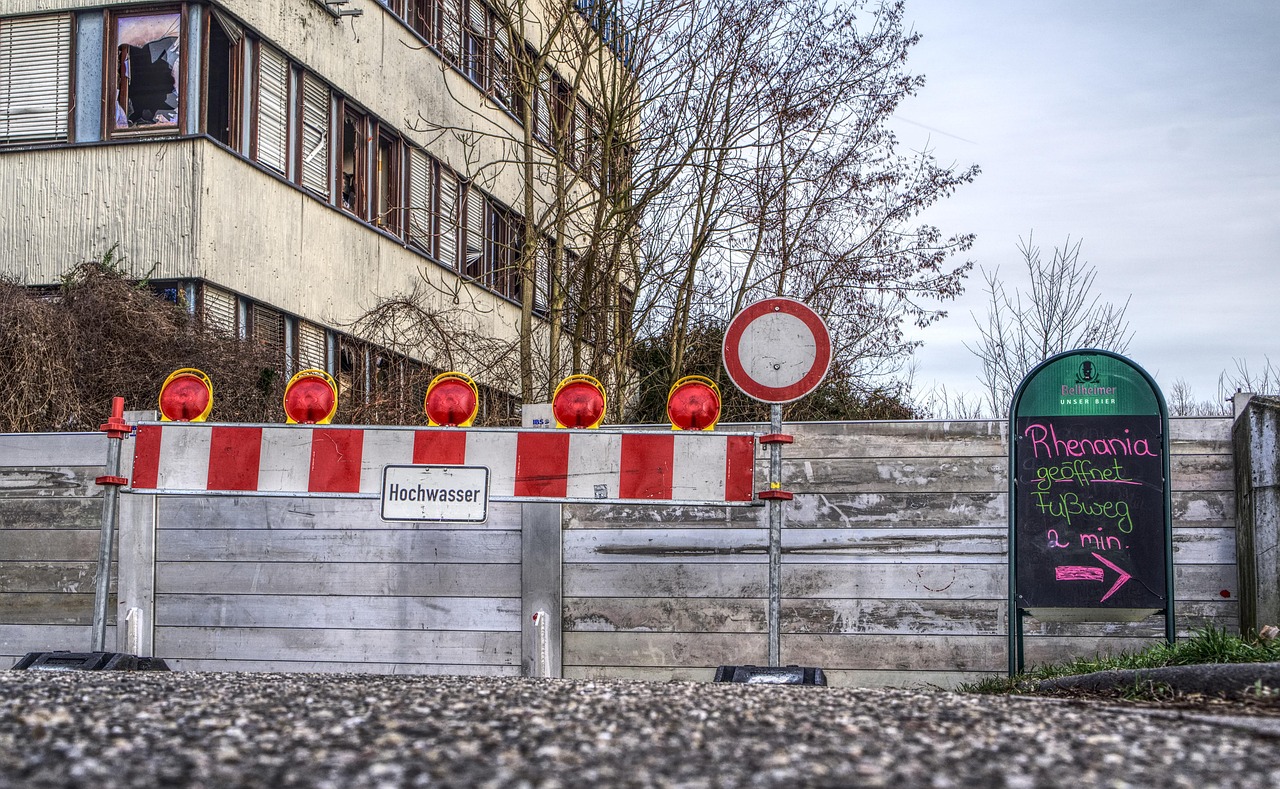 南縣防汛動(dòng)態(tài)，堅(jiān)守與擔(dān)當(dāng)，筑牢安全防線保衛(wèi)家園