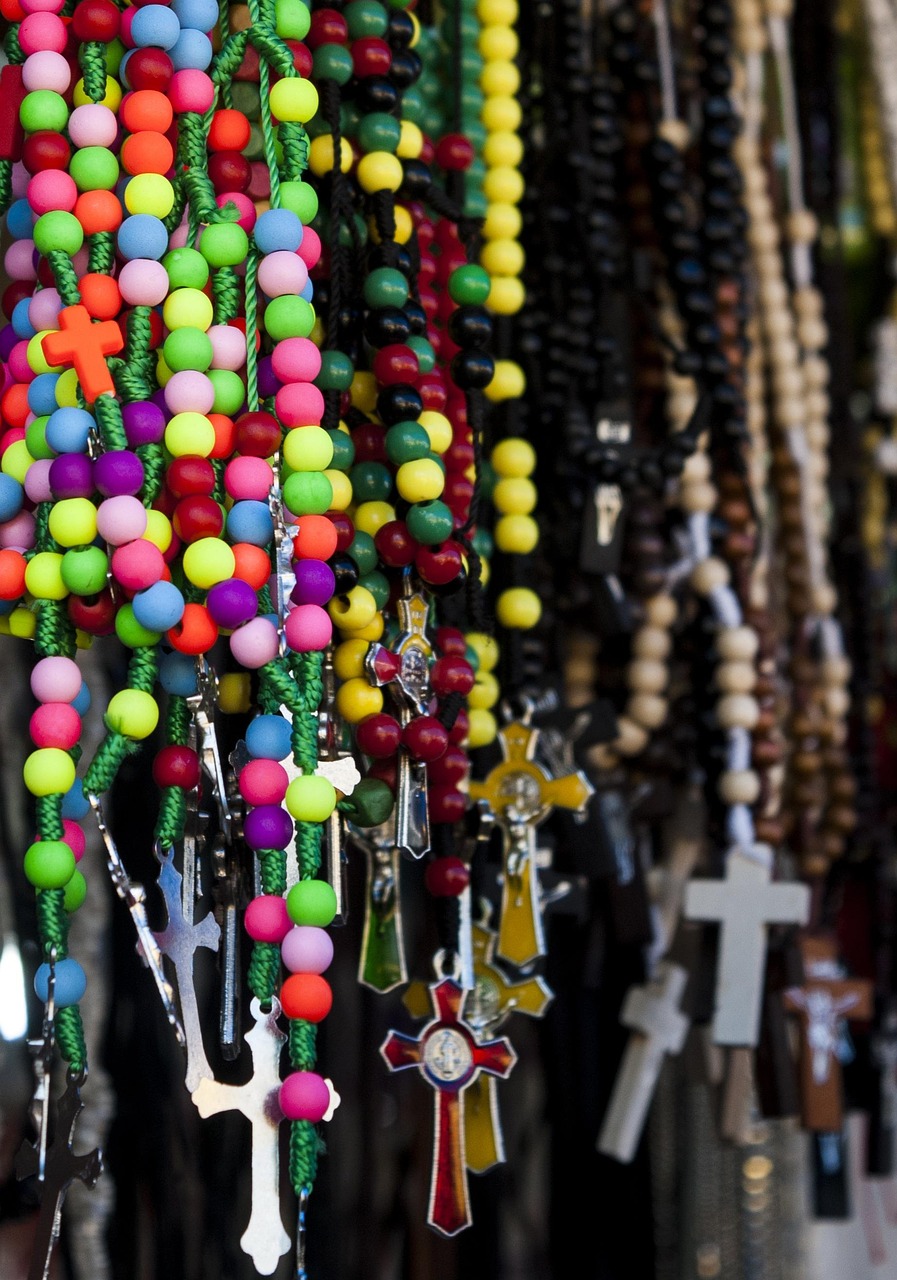 動(dòng)漫頭像男生冷酷霸氣，角色塑造與魅力展現(xiàn)的魅力風(fēng)采