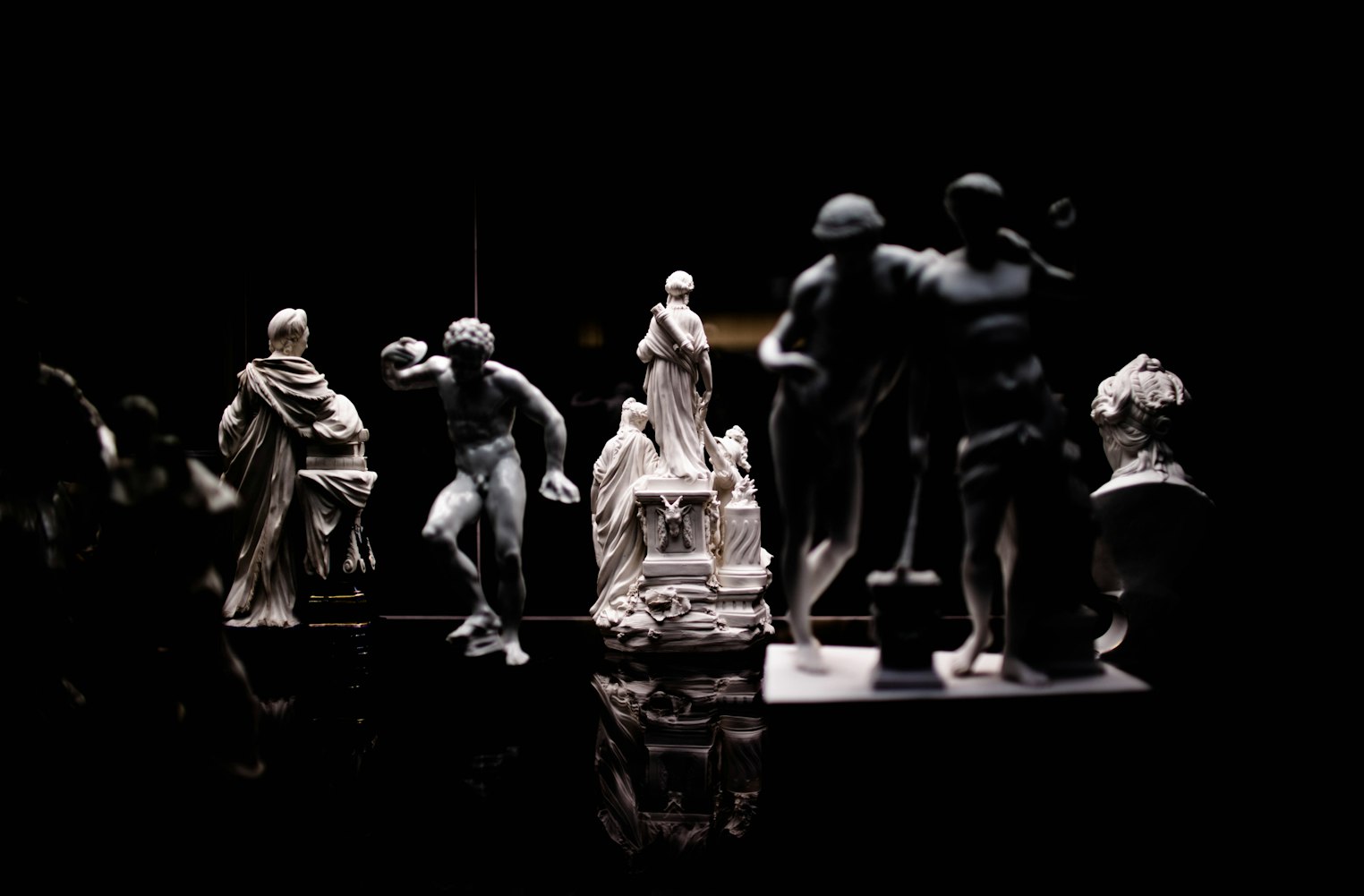 流行文化盛宴，明星桌面壁紙的視覺魅力