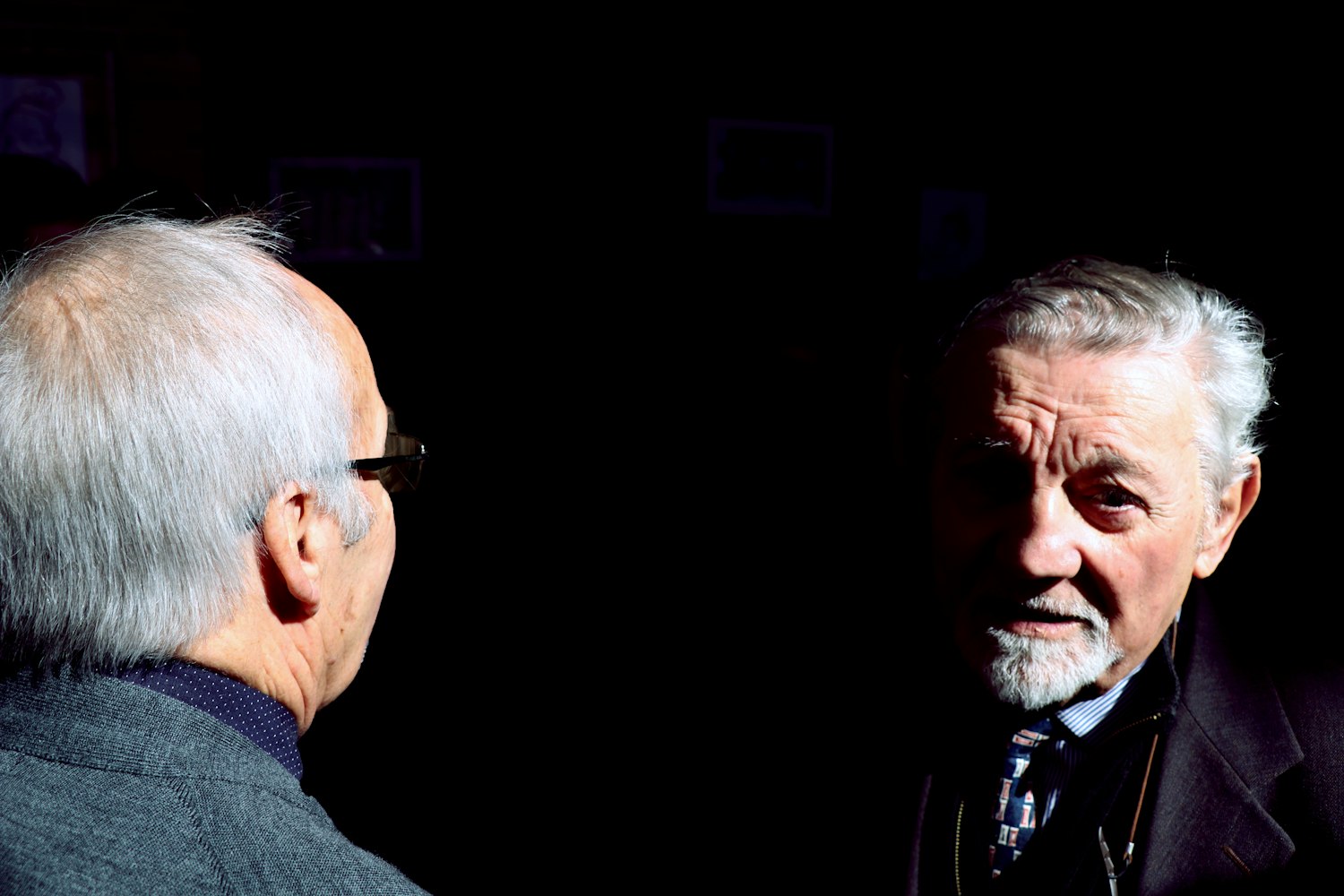 謀局演員的藝術魅力，角色背后的塑造之道