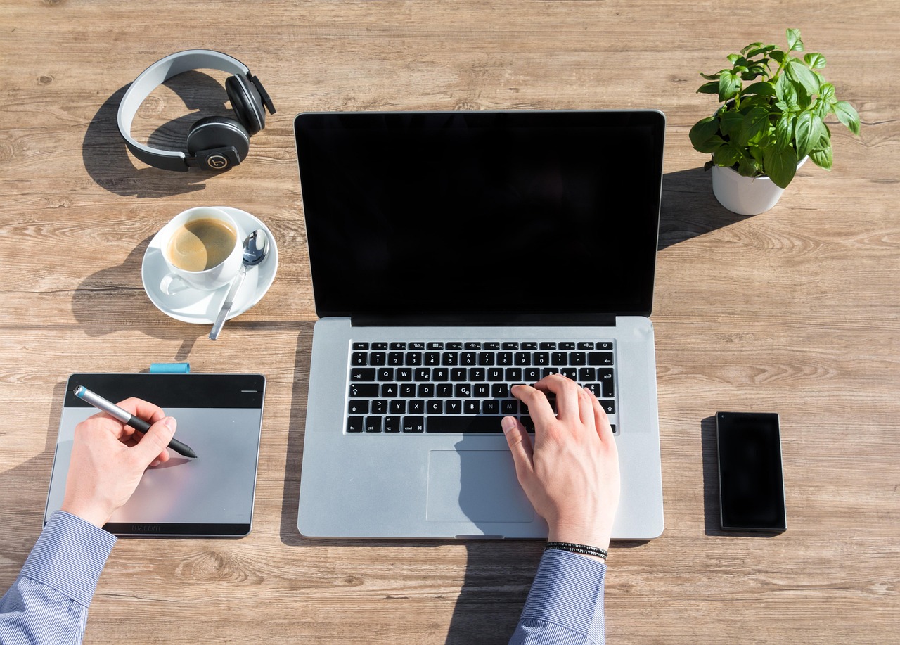 上市公司官司影響深度分析與探討，法律糾紛對公司發(fā)展影響研究