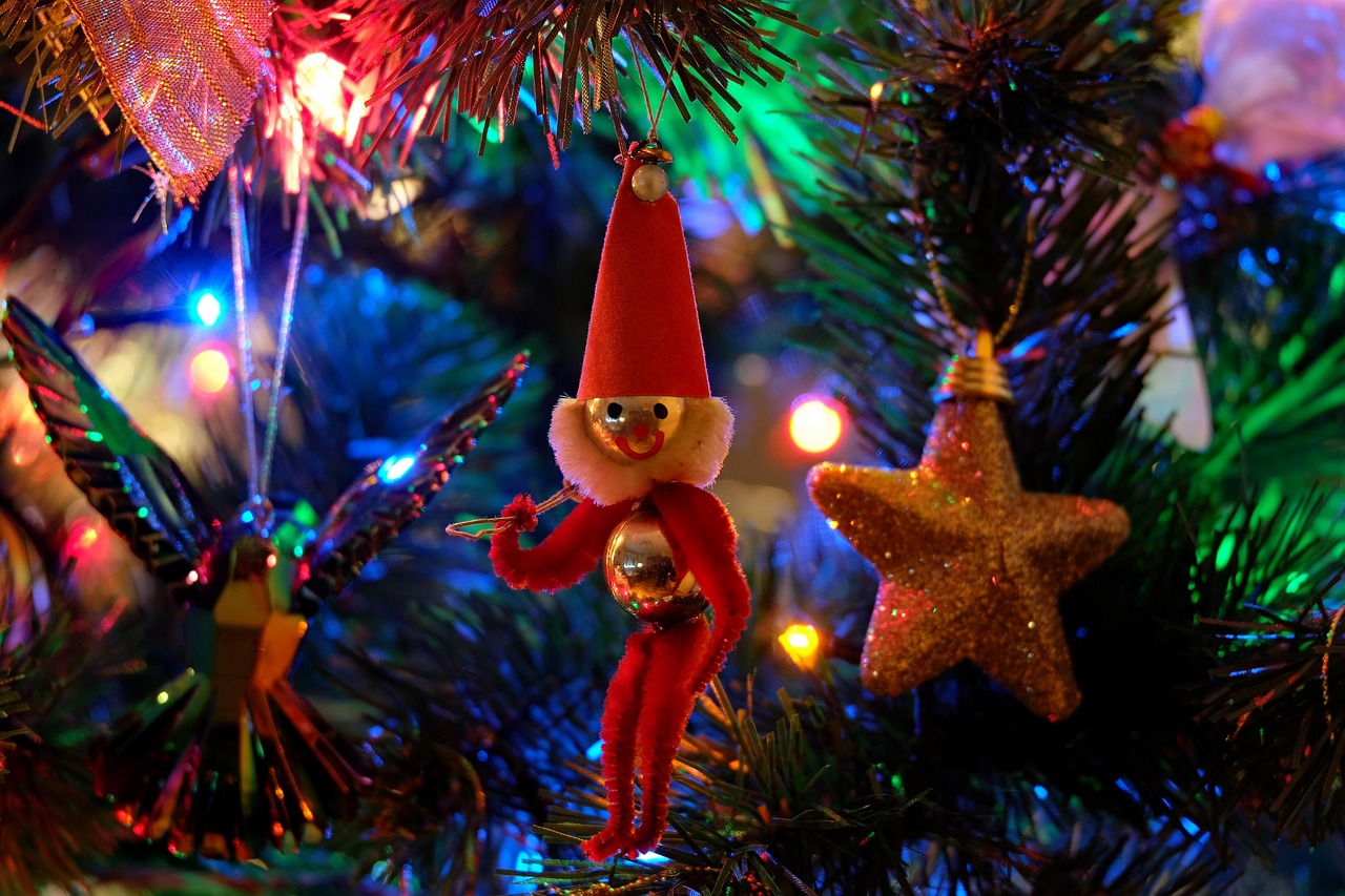 動漫裸身，多維解讀文化現(xiàn)象