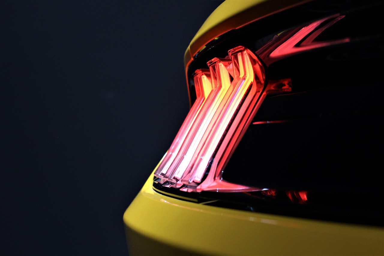 大型車(chē)視頻比賽，激情與技術(shù)的極致展現(xiàn)