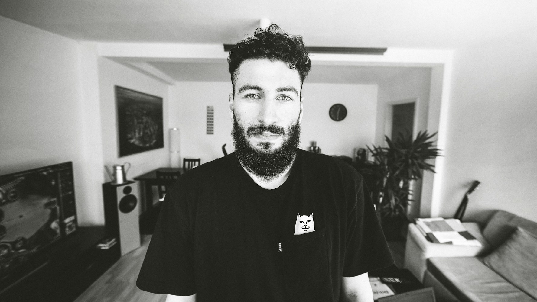 馮鞏近期照片，藝術(shù)韻味與人生風(fēng)采的展現(xiàn)