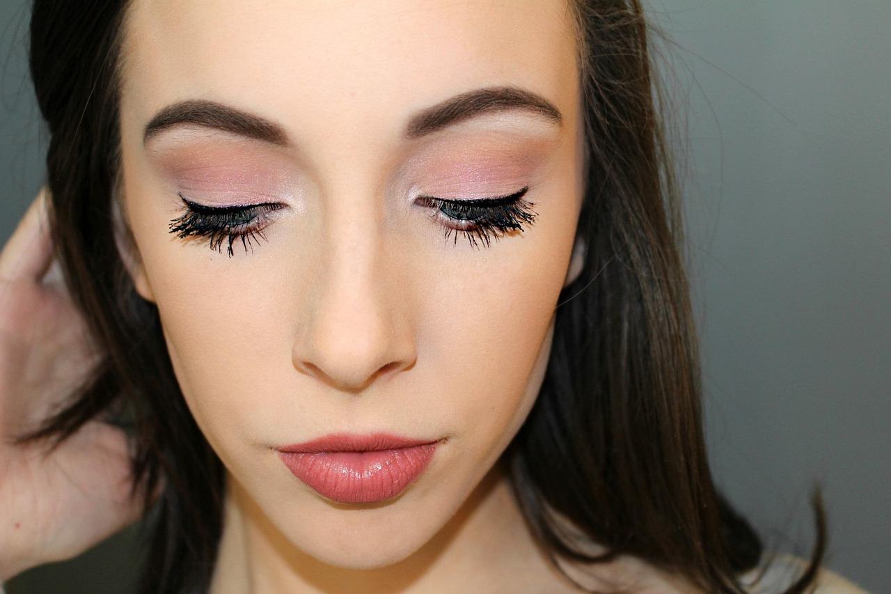 明星素顏照對比，真實與美麗的較量